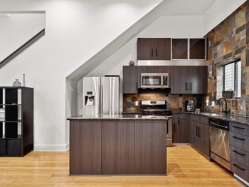 2010 Blodgett Street