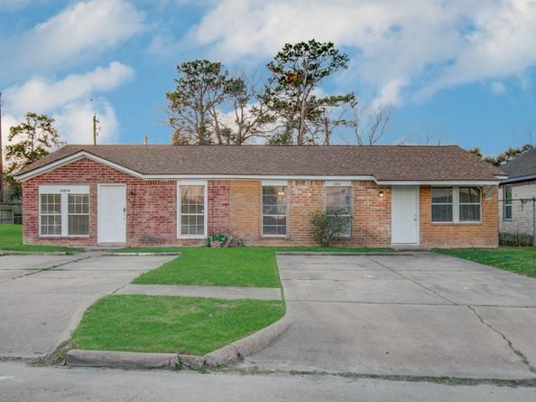 15216 Wickbriar Drive, Houston TX 77053