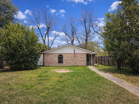 418 Texas Street, Tomball TX 77375