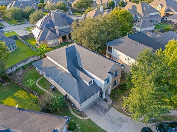 8711 Preston Field Lane, Houston TX 77095