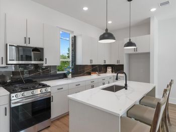 4709 Thornton Villas Lane