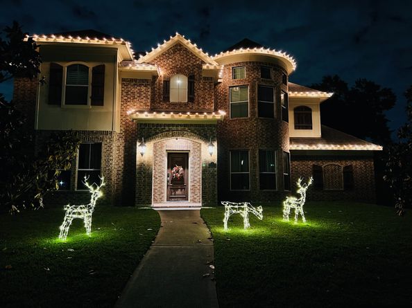 15811 Crestbrook Drive, Houston TX 77059