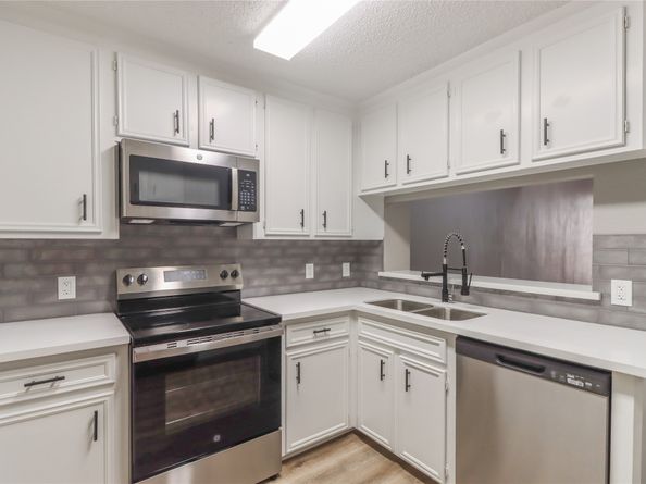 2805 Panagard Drive 38, Houston TX 77082