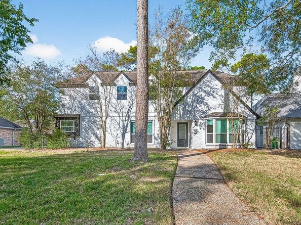 11906 Moorcreek Drive, Houston TX 77070