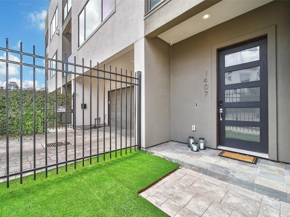 1407 Hickory Street, Houston TX 77007