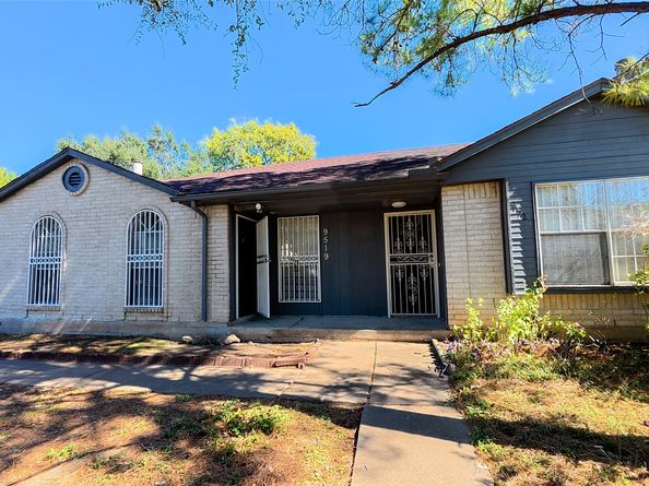 9519 Wellsworth Drive, Houston TX 77083