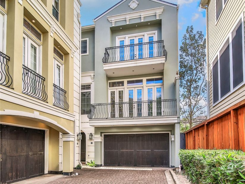 1818 Binz Street E, Houston TX 77004
