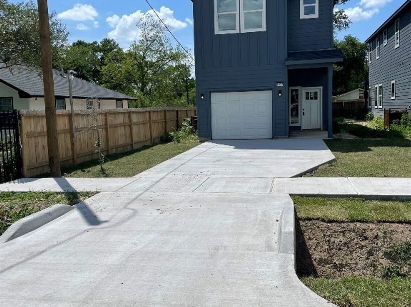 8129 Hoffman, Houston TX 77016