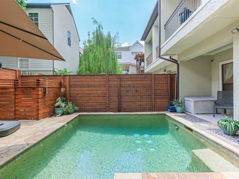 5217 Rose Street A, Houston TX 77007