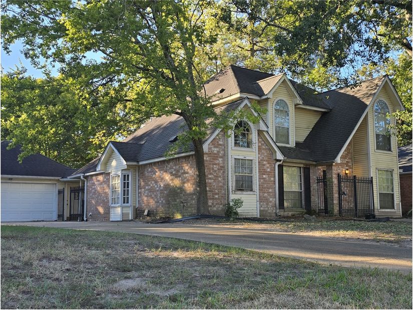 6515 Greenvale Lane, Houston TX 77066