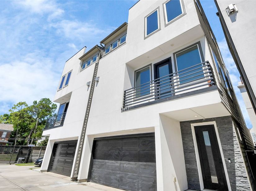1805 Blodgett Street, Houston TX 77004