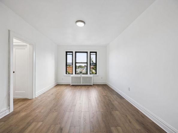 56 Glenwood Ave 55, Jersey City NJ 07306