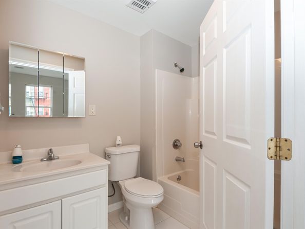 248 Pine St Unit B, Jersey City NJ 07304