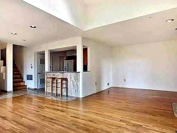 833 Topsail Lane 833, Secaucus NJ 07094