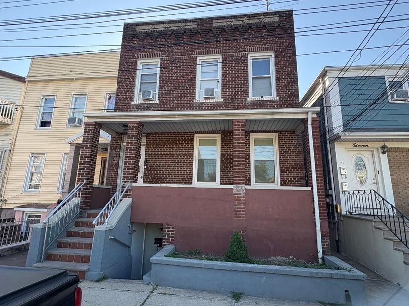 9 Emerson Ave, Jersey City NJ 07306