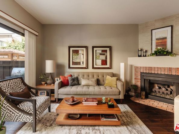 15023 Sherman Way E, Van Nuys CA 91405