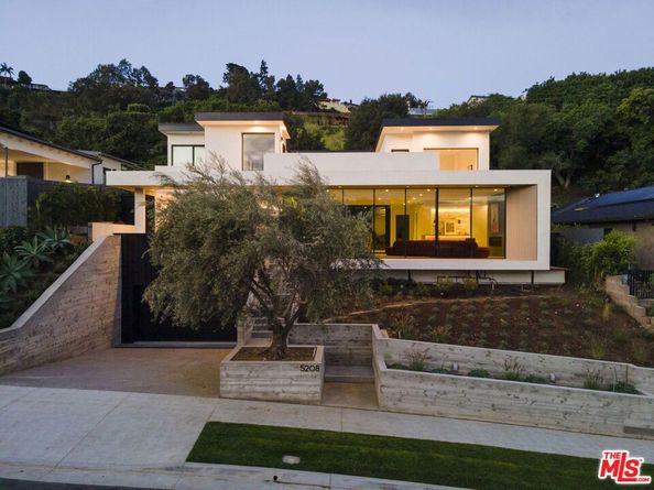 5208 Sanchez Drive, Los Angeles CA 90008