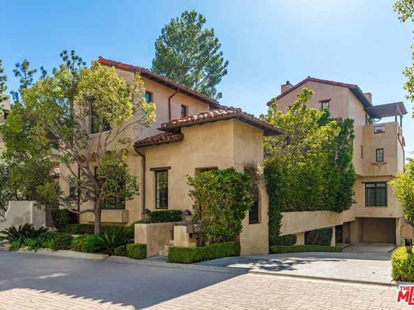 10210 Century Woods Drive, Los Angeles CA 90067