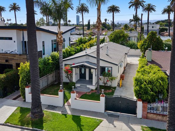 2821 S Sycamore Avenue, Los Angeles CA 90016