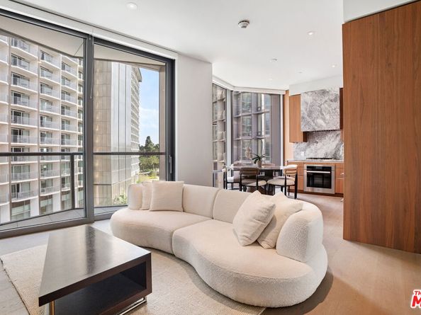 211 W Elm Court 3C, Los Angeles CA 90067