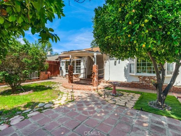 22111 Covello, Canoga Park CA 91303