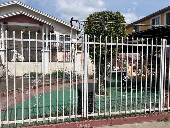 1105 E 113th Street, Los Angeles CA 90059