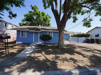 811 E Wells