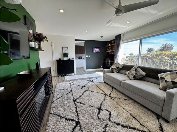 191 Kennebec 403, Long Beach CA 90803