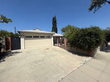 8225 Encino