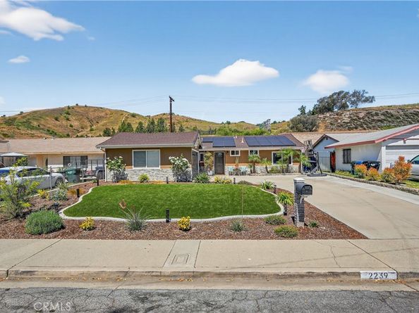 2239 Farringdon, Pomona CA 91768