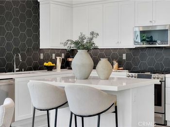 1669 W Lincoln Avenue