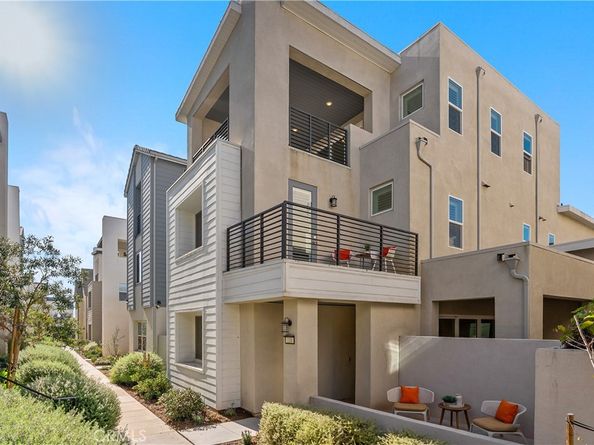 110 Spiral, Irvine CA 92618