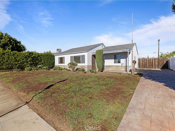 10156 Laurel Cyn. Blvd., Pacoima CA 91331