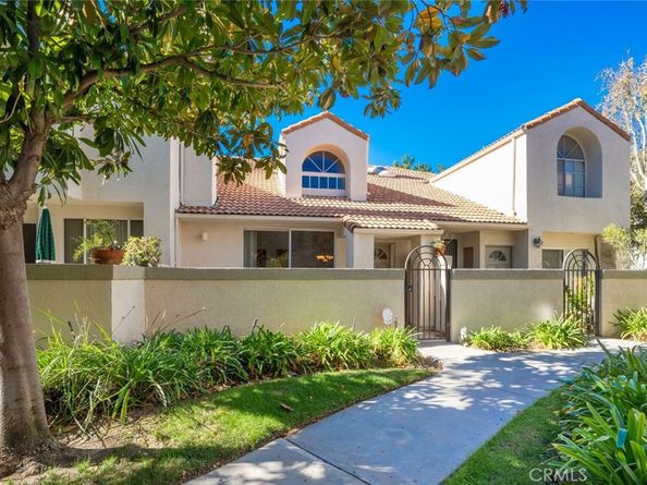 11383 Old Ranch Circle, Chatsworth CA 91311