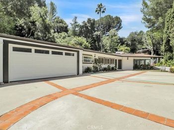 9466 Hidden Valley Place