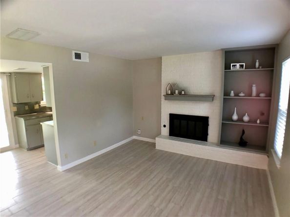 8502 Woodstone DR, Austin TX 78757