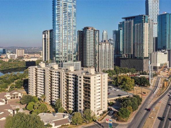 40 N Interstate 35 Highway 6C1, Austin TX 78701