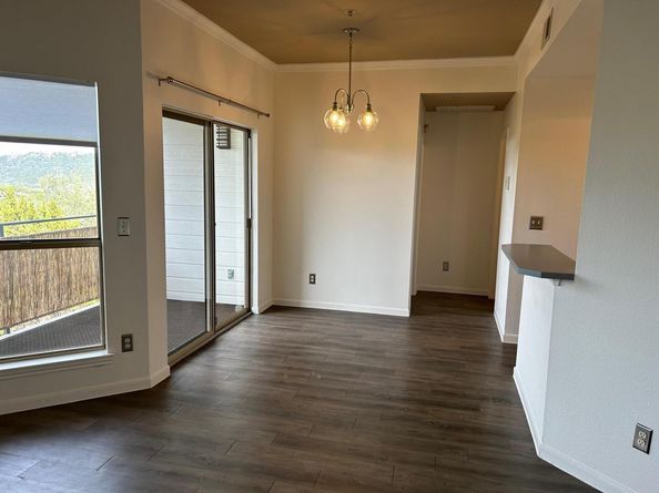 6000 Shepherd Mountain CV 1011, Austin TX 78730