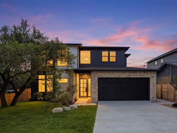 18303 Lake Oaks DR, Jonestown TX 78645