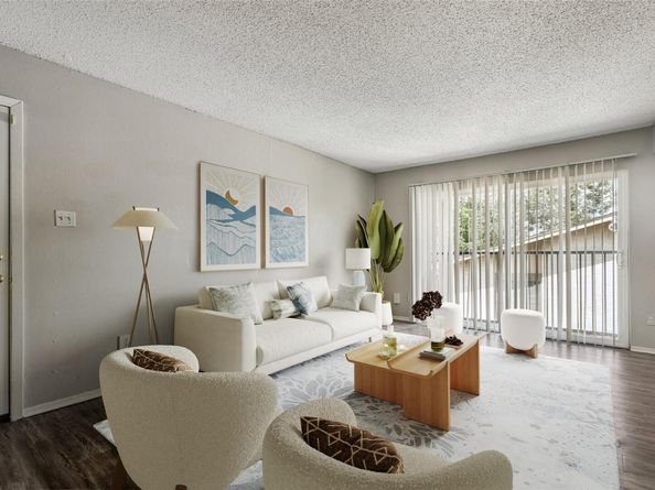 2124 Burton DR 203, Austin TX 78741