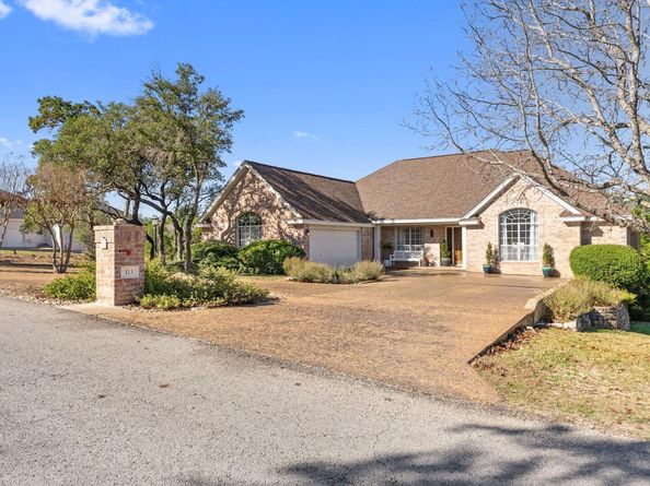 123 Clubhouse DR, Lakeway TX 78734