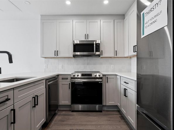 1800 E 4th ST 295, Austin TX 78702