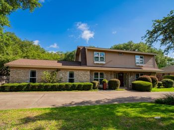 8806 Balcones Club DR