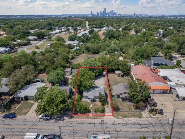 908 Vargas RD, Austin TX 78741