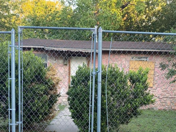 1105 Richardine Ave, Austin TX 78721