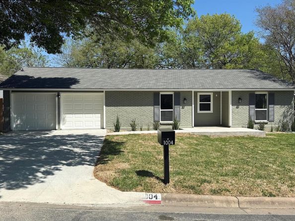 1004 Berrywood DR, Austin TX 78753