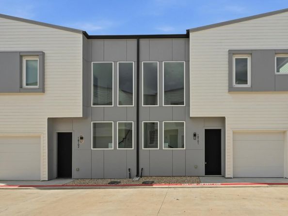 2000 Riverside Farms RD 18101, Austin TX 78741