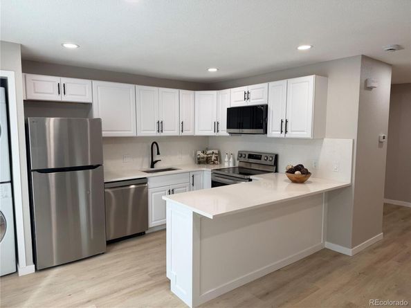 5250 S Huron Way 1103, Littleton CO 80120