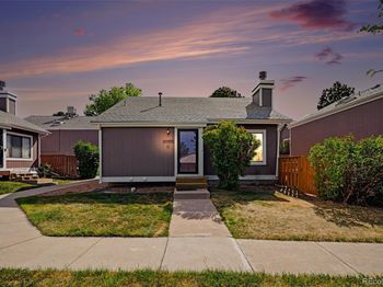 3752 S Genoa Circle