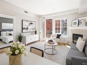 1699 N Downing Street